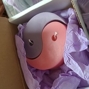 Yui brooklyn Ying yang soy wax KAWAII CANDLE │ YUI BROOKLYN